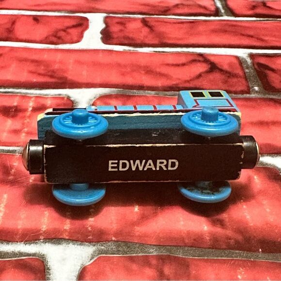 Thomas & Friends Railway Wooden EDWARD Train - Picture 2 of 5